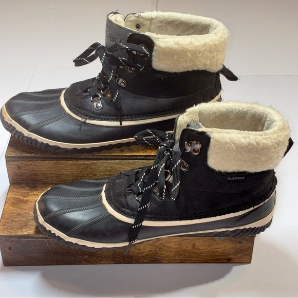 JBU Ali Waterproof Bootie Black Outdoor Faux Fur Rain Snow Ankle Boot Sz 11 - Picture 2 of 7